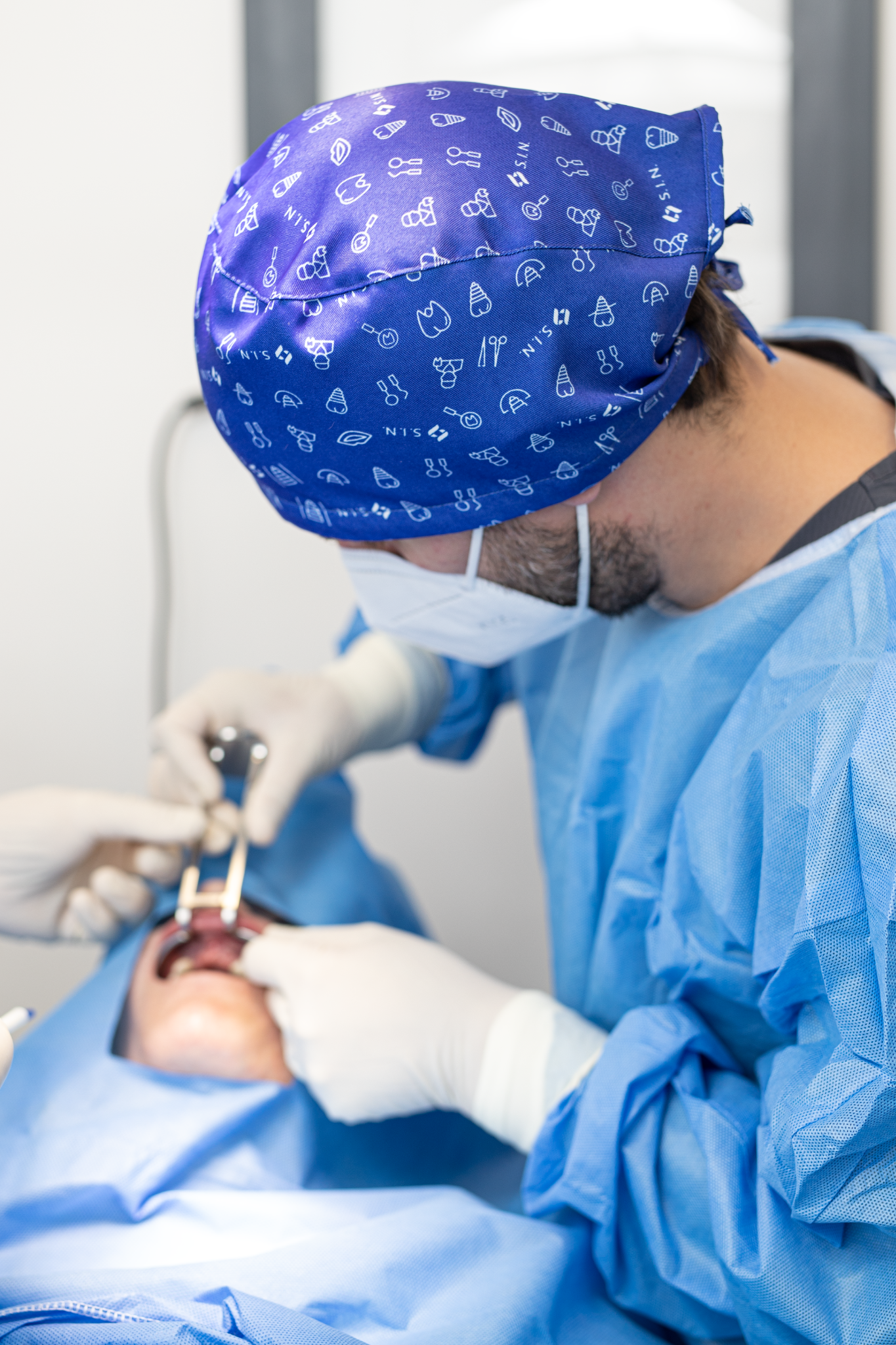 Detalle de la práctica quirúrgica del Dr. Agustín Díaz